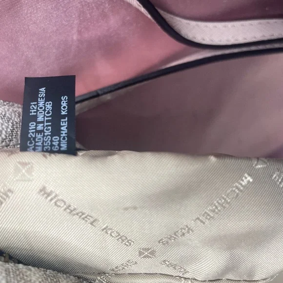 Authentic Michael Kors Purse  #049NC Jet Set Large Logo Crossbody Bag - Picture 10 of 14